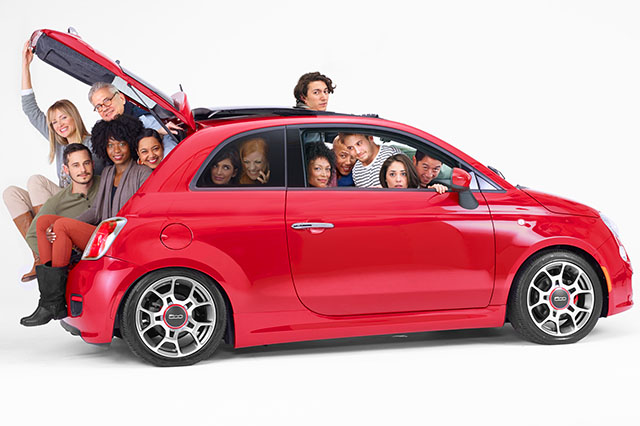 Fiat-500-su-copertina-di-Time-con-13-persone-