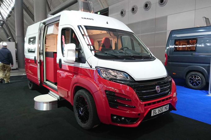 Knaus-Saint-and-Sinner-auf-Fiat-Ducato-2017--fotoshowImage-6e47ceb8-275332