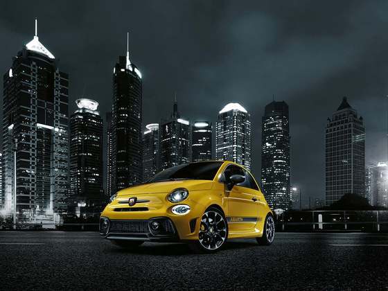 160511_Abarth_New_Abarth_595_01